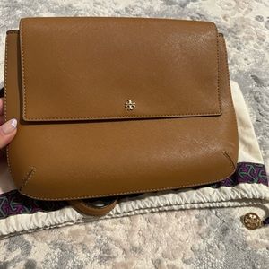 Tory Burch Eleanor Slim Saddlebag